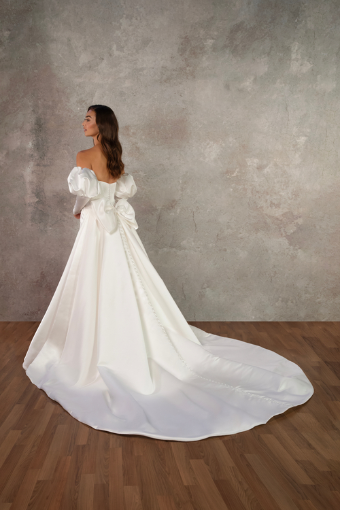 Essense of Australia Style #D4369 #1 Ivory thumbnail