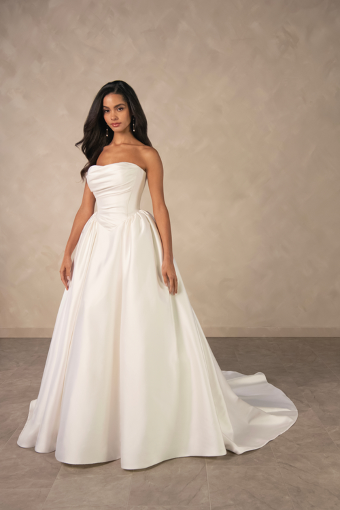 Essense of Australia Style #D4602 #0 default Ivory thumbnail