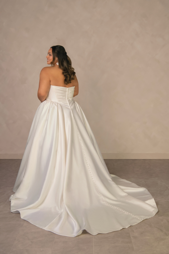 Essense of Australia Style #D4602 #4 default Ivory thumbnail