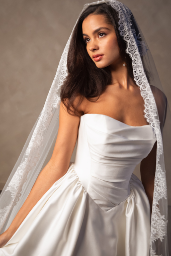 Essense of Australia Style #D4602 #2 Ivory thumbnail