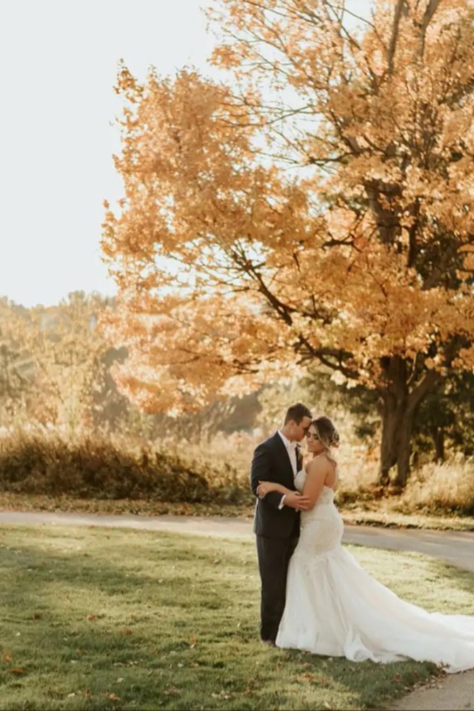 Cleveland Acacia Reservation Wedding Venue Radiant Bride