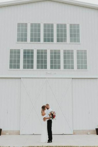 Wayne Style #White Rose Barn #0 default thumbnail