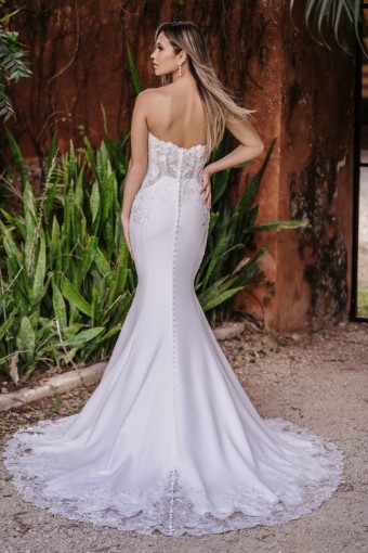 Allure Bridals Style #9952 #1 default thumbnail