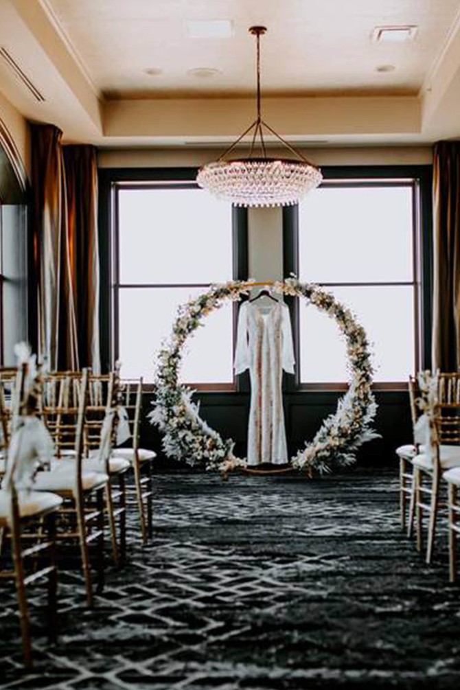 Youngstown DeYor Performing Arts Center Reception Venue Radiant Bride