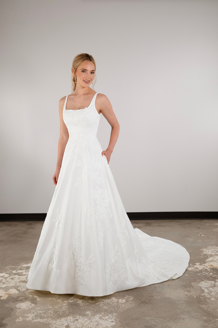 Essense of Australia, Cleveland Bridal Shop, Radiant Bride - D3965